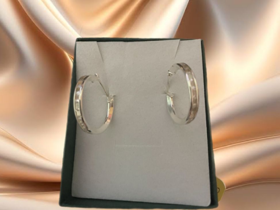 COQUETAS CON ZIRCONIA BLANCA