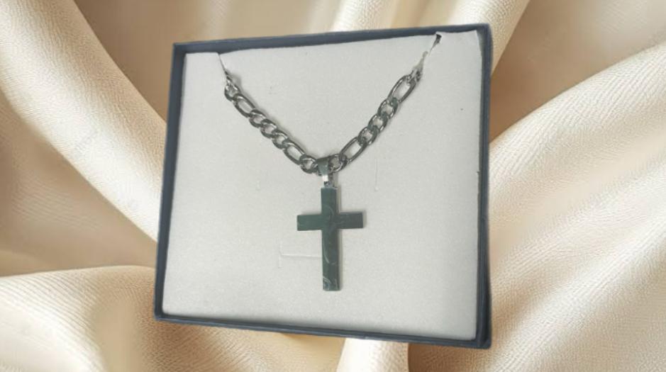 CADENA PARA CABALLERO CON DIJE DE CRUZ